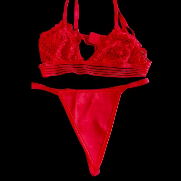 Sexy lingerie set bra and  pantie - Picture 2 of 3